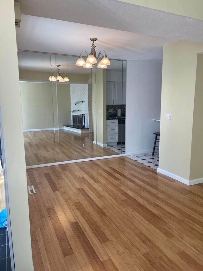 12 Peddlars Dr Unit 12, Branford, CT 06405 Condo for Rent in Branford