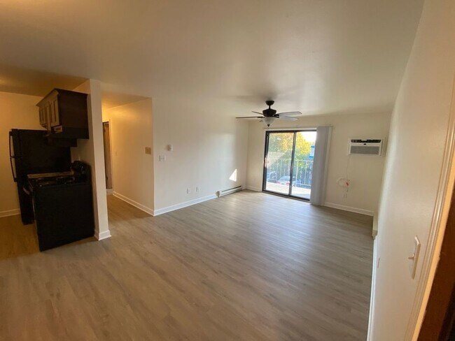 Foto del edificio - 7911 60th Ave