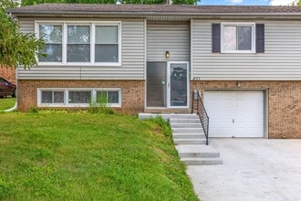 Building Photo - 831 Malabu Dr