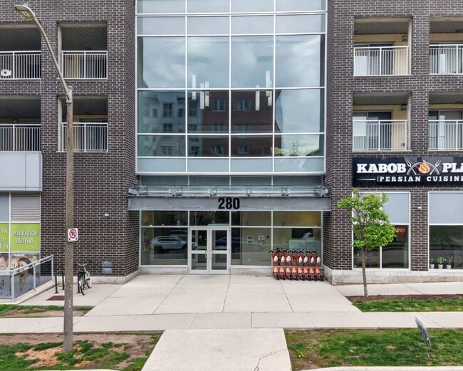 Building Photo - 280 Lester St
