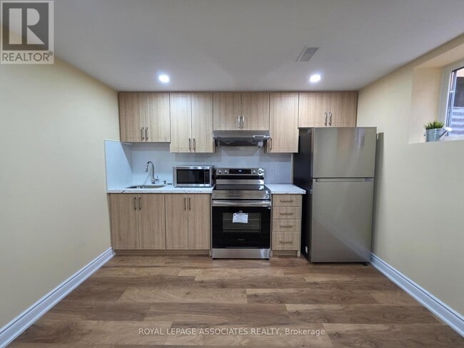 Building Photo - 64 Morningside Ave