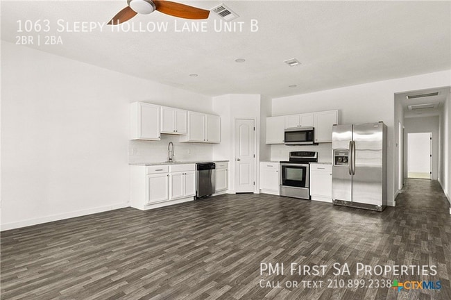 Foto del edificio - 1063 Sleepy Hollow Ln
