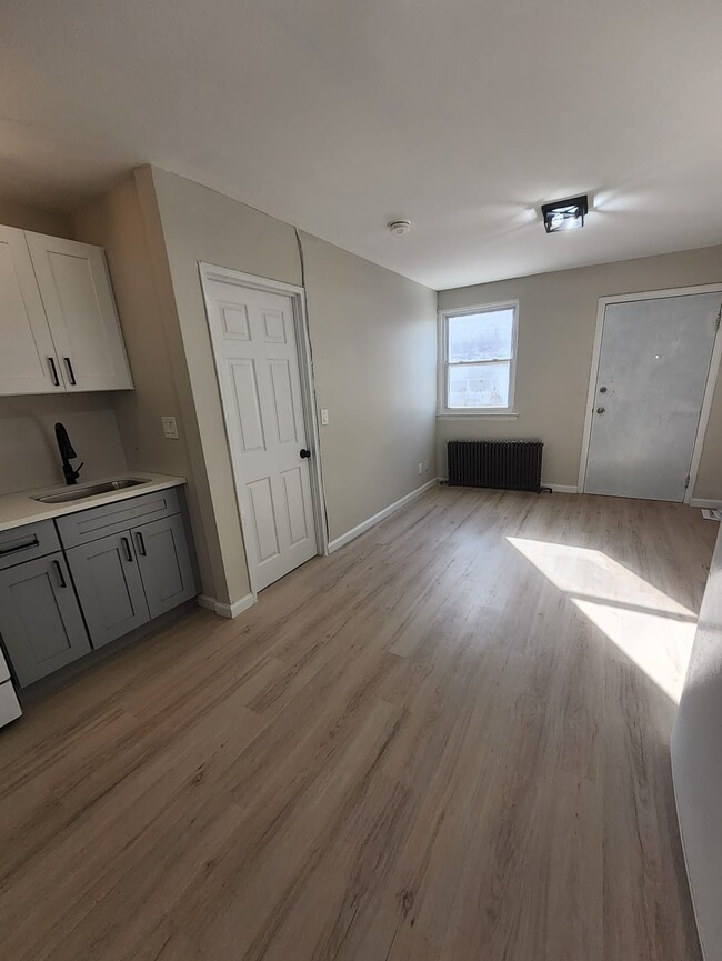 Foto del edificio - 485 Lakeside Ave