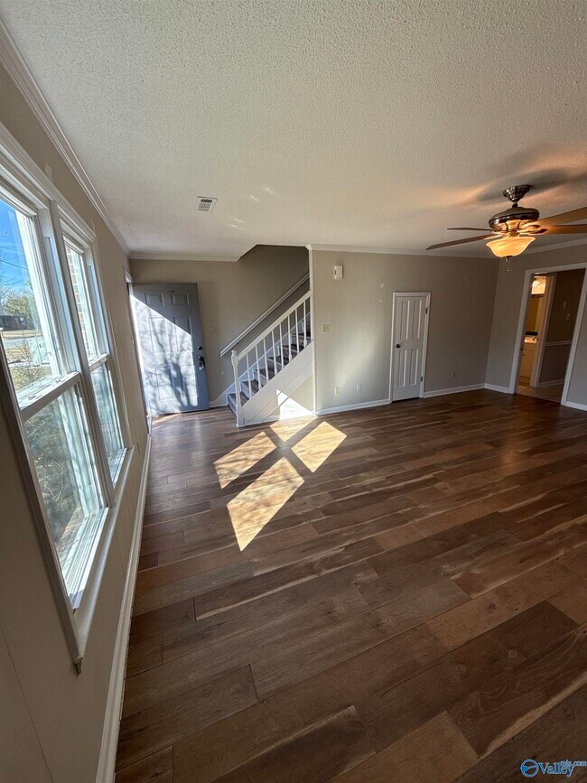 Foto del edificio - 2151 Westmead Dr SW