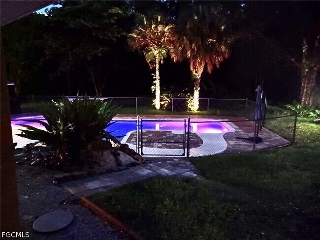 Foto del edificio - 740 19th St SW