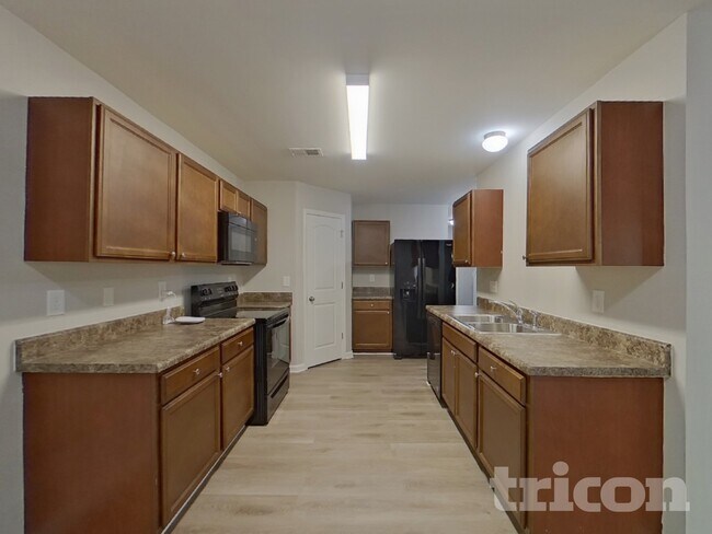 Foto del edificio - 318 Cedar Ridge