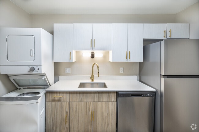 Interior Photo - Pembroke Lake Apartments