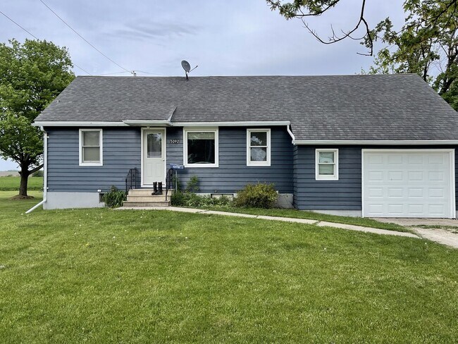 Building Photo - 5092 East St Oran