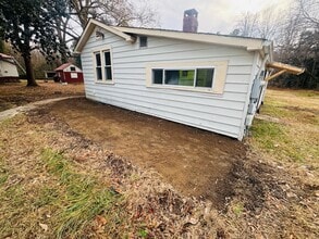 Building Photo - 4127 Hickory Rd