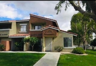 Building Photo - 394 Tava Ln