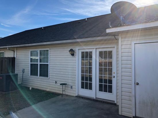 Building Photo - 113 Violet Ct, Greenwood, SC 29649