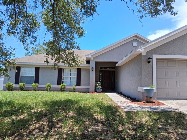Foto del edificio - Large 4 bedroom 2 bath House