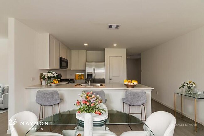 Foto del edificio - 3072 Fantasy Ter Dr