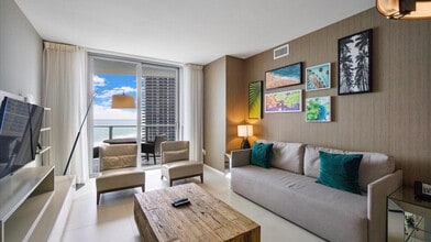 Building Photo - 3101 E Hallandale Beach Blvd