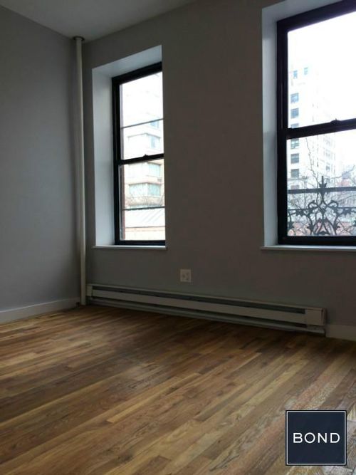 Building Photo - 308 W 49th St