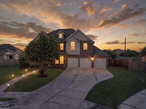 Building Photo - 2203 Rocky Shores Ln