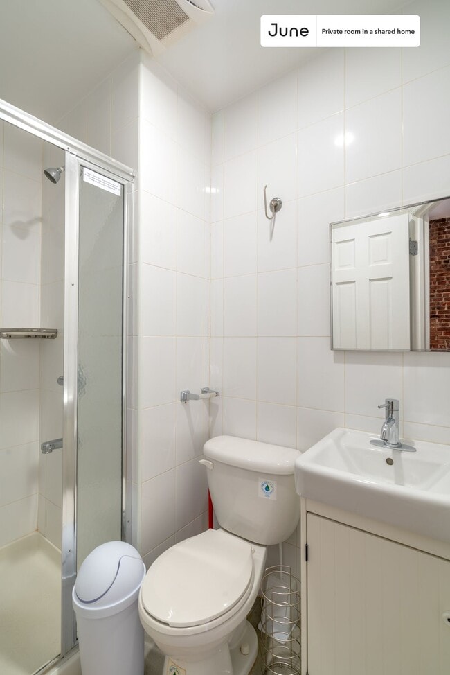 Foto del edificio - Room in Shared 4 bed/4 bath home in Midtown East