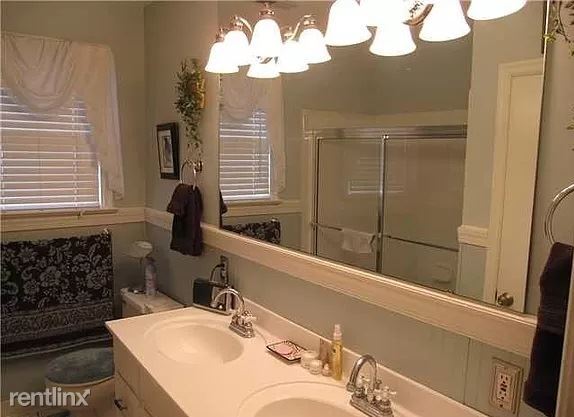 Foto del edificio - 3 br, 2 bath House - 1800 Rockcrest Rd