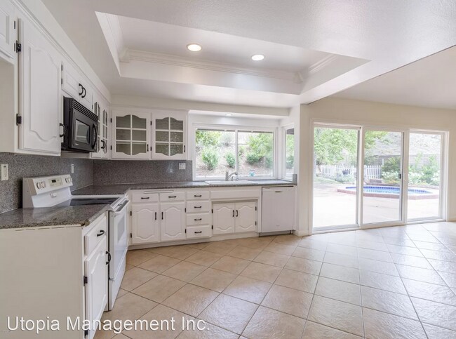 Building Photo - 4 br, 2 bath House - 5914 Carell Ave