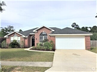 Building Photo - 15 Golden Grove Ln