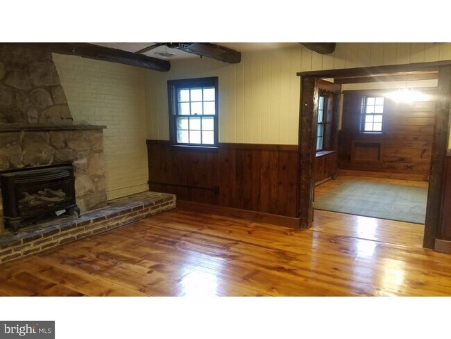 Foto del edificio - 1371 Old Airport Rd