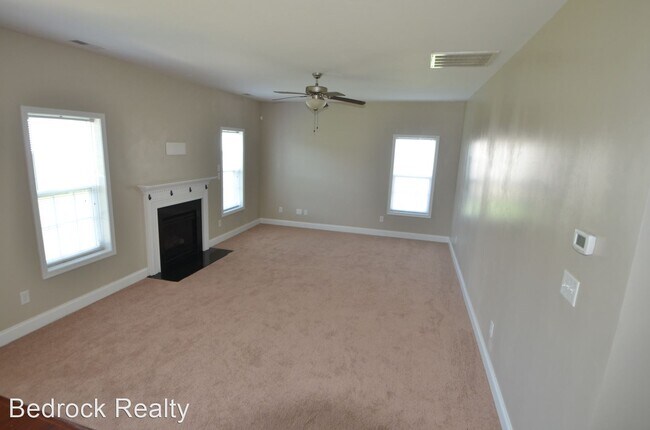 Foto del edificio - 4 br, 2.5 bath House - 5905 Crown Ridge Court