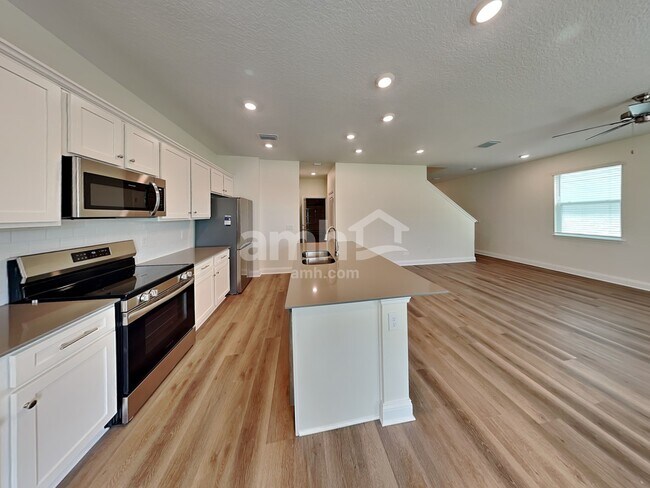 Building Photo - 1079 Grafton Ridge Dr