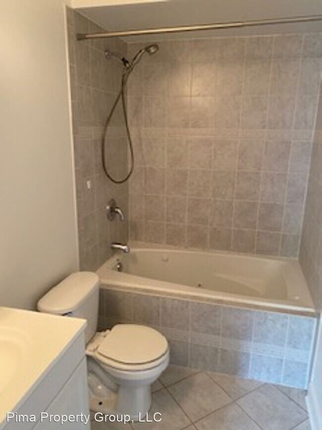 Foto del edificio - 3 br, 2 bath House - 16W625 Mockingbird Un...