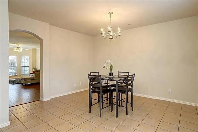 Building Photo - 575 S Virginia Hills Dr