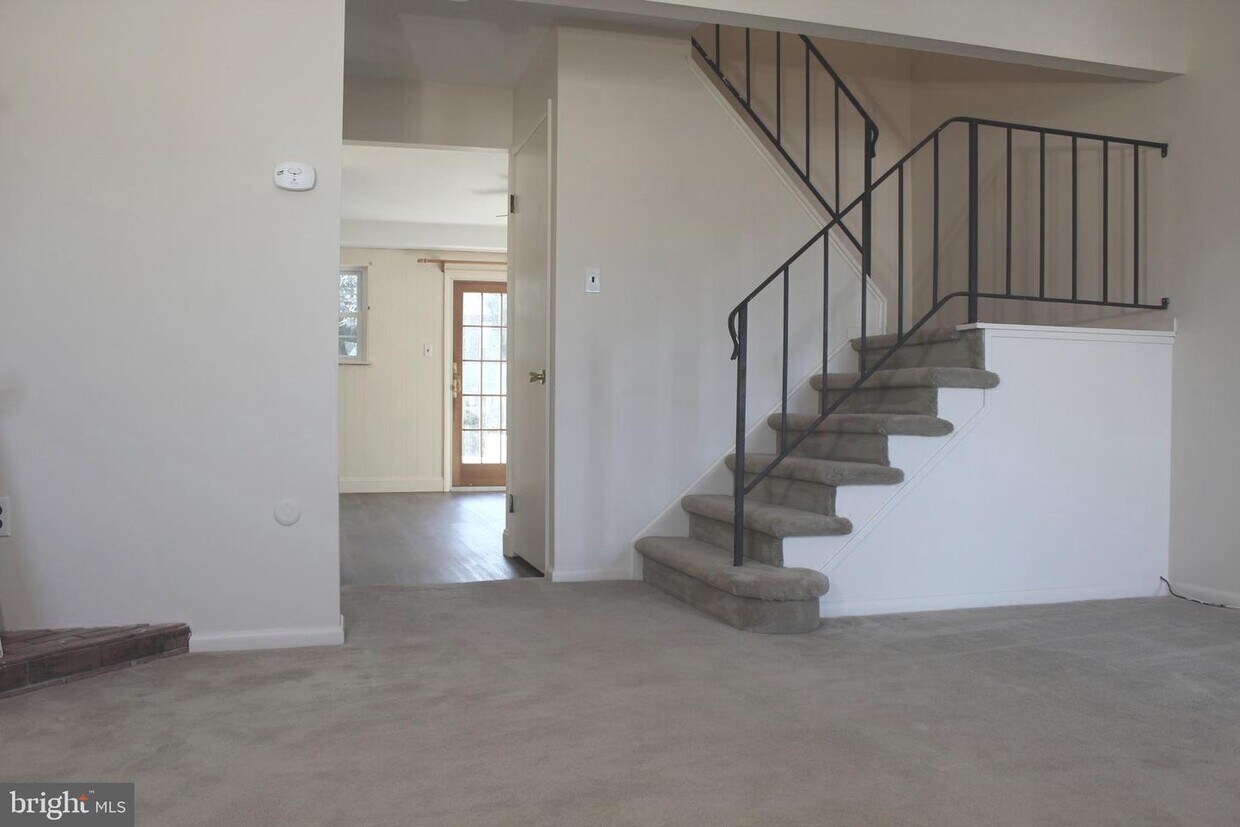 214 Lexington Rd, Schwenksville, PA 19473 Townhouse for Rent in