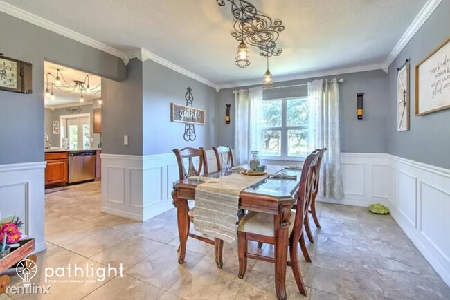 Foto del edificio - 4 br, 3 bath House - 14954 Sydney Road UNIT