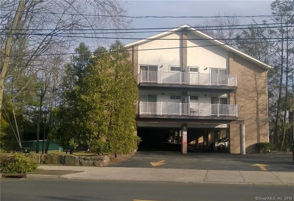 Primary Photo - 41 Rock Spring Rd
