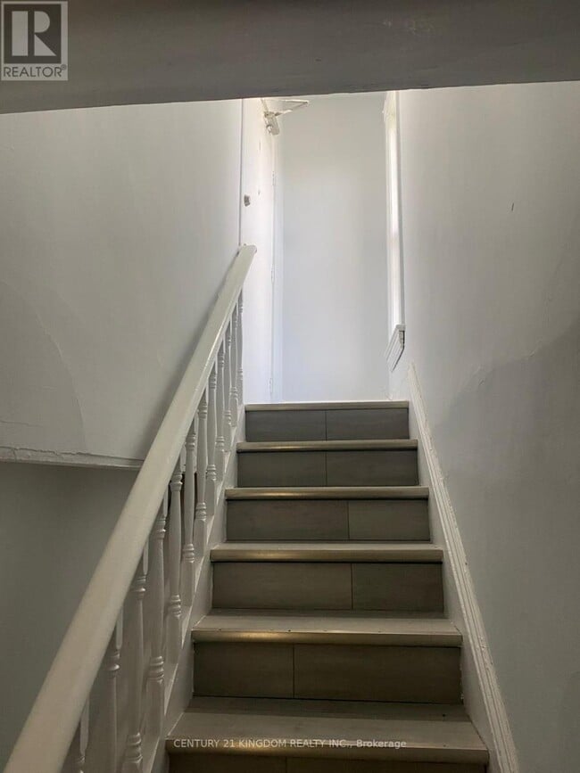 Photo du bâtiment - 201 Albert St