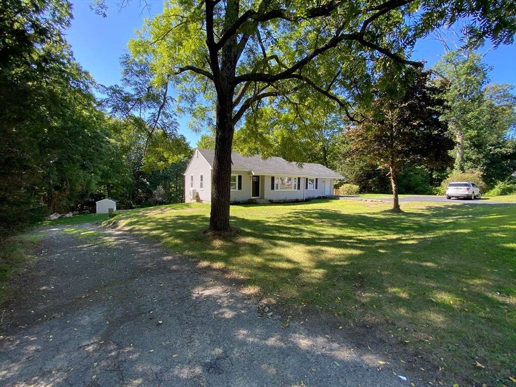 Foto principal - 38 E Main St