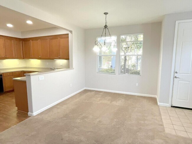Building Photo - Month to month Rental ! Beautiful & Spacious End Unit Home in Shelbourne at Windemere! Top Rated ...