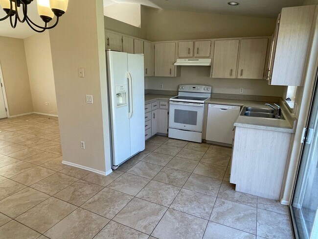 Building Photo - 3/2 Home in Belleview