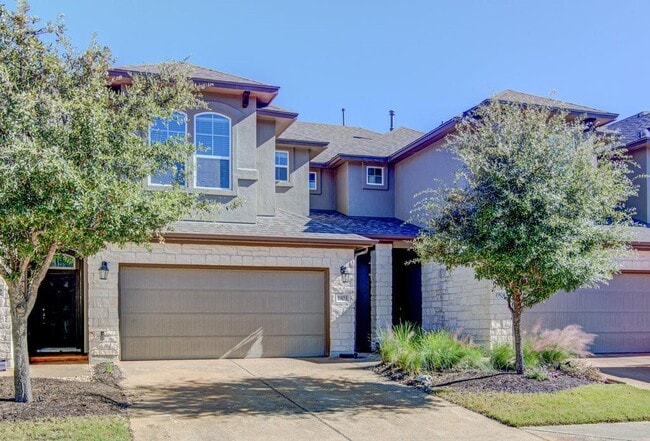 Building Photo - 13400 Briarwick Dr