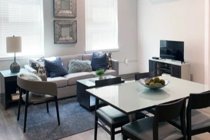 Building Photo - Polk on Third