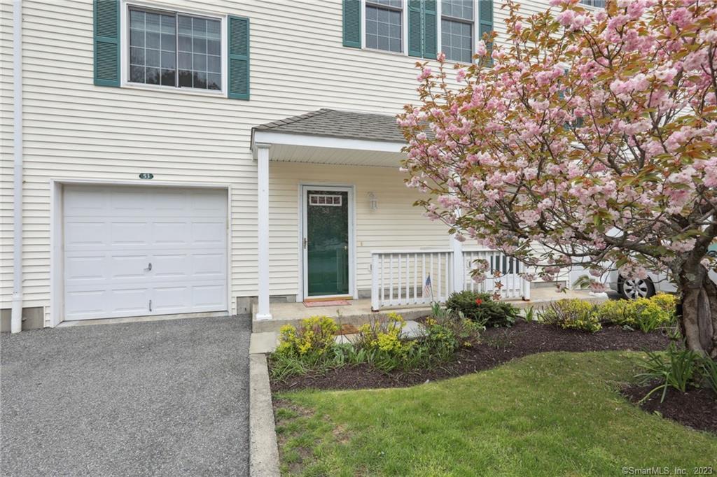 14 South St, Danbury, CT 06810 House Rental in Danbury, CT