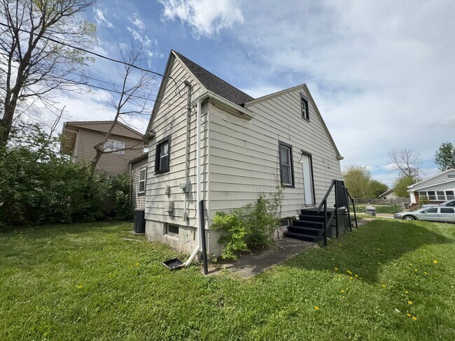 Foto del edificio - New Listing - Brookside Park 3 Bedroom Home