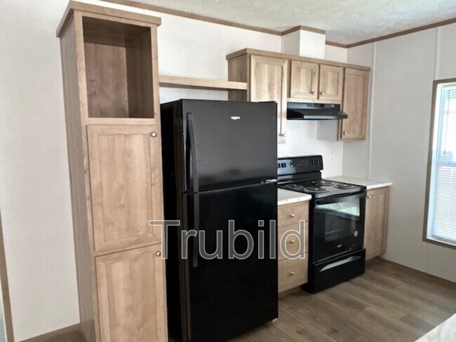 Building Photo - 12002 SC-64