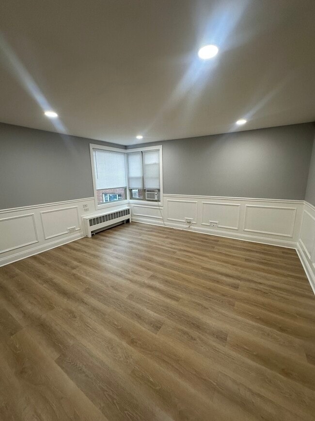 Foto del edificio - 2409 W Jarvis Ave