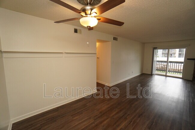 Foto del edificio - 3462 S Eagle St