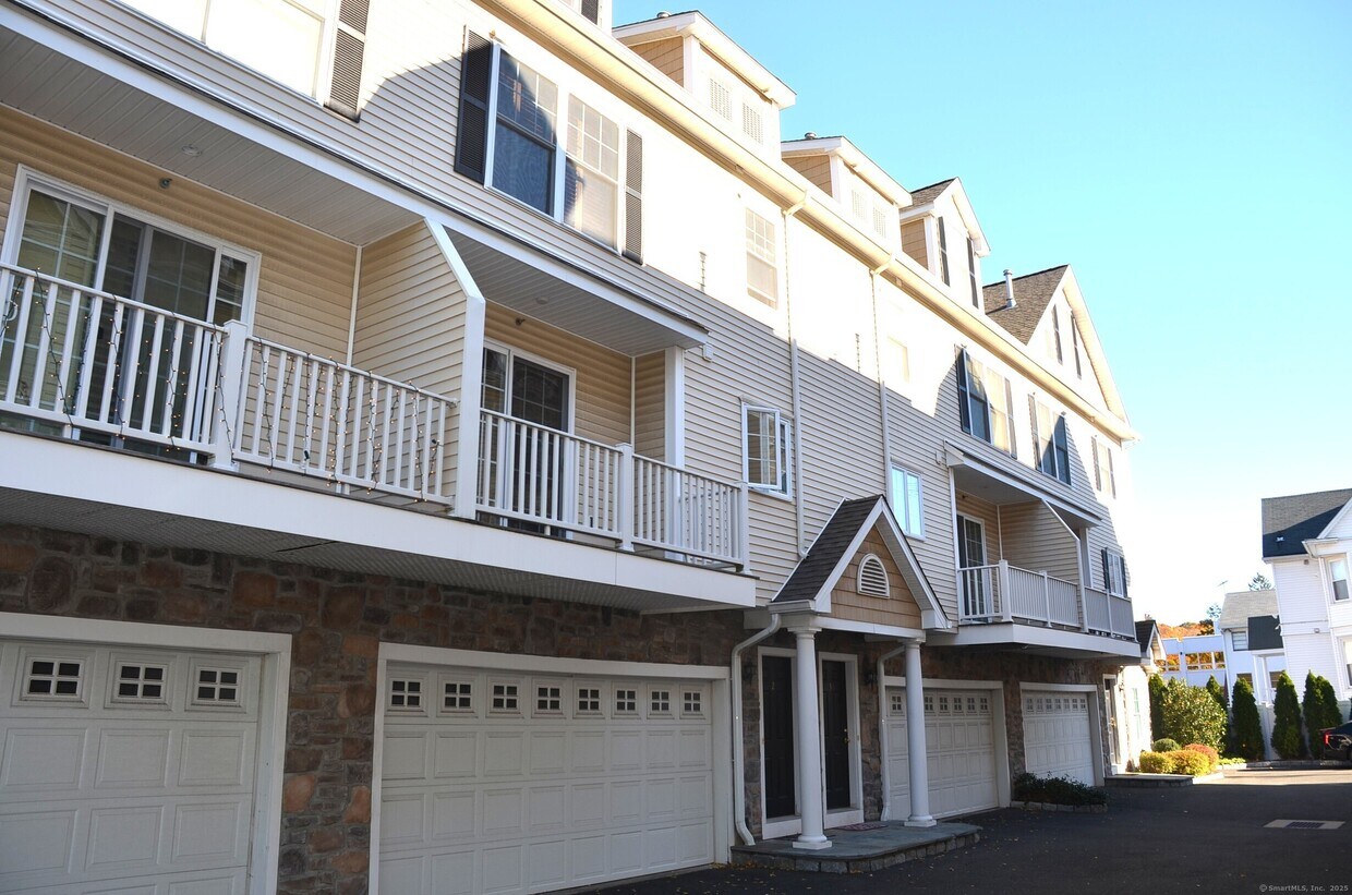Foto principal - 1707 Summer St