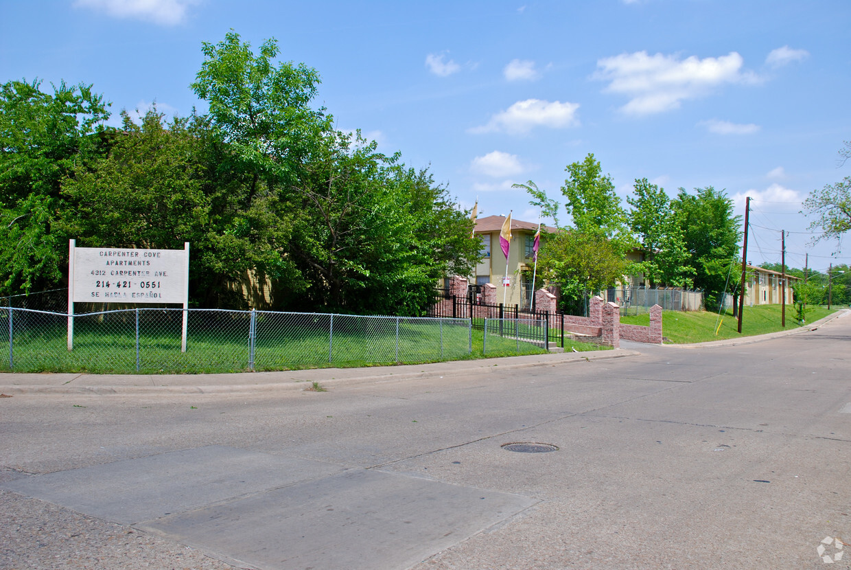 Primary Photo - Carpenters Cove Apartments