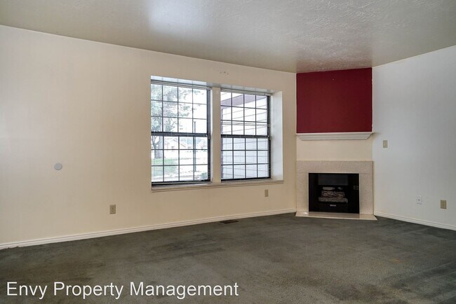 Building Photo - 2 br, 1 bath House - 5445 S 350 E #29