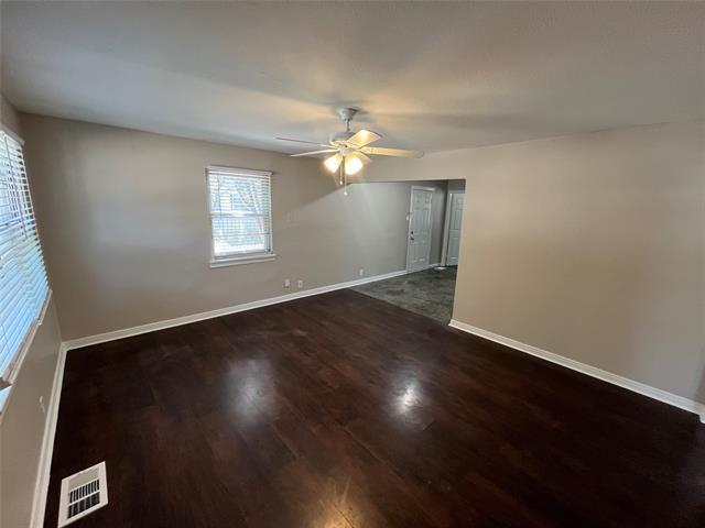 Foto del edificio - 1319 Hansboro Ave