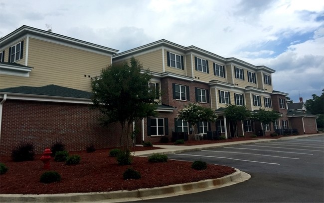 Building Photo - Highland Park Apartments