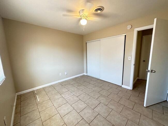 Building Photo - 3 bed/ 2 ba house  - Olivehurst