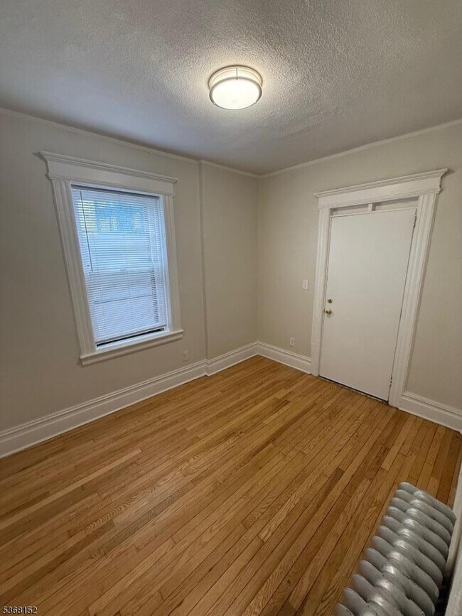 Foto del edificio - 570 Bloomfield Ave